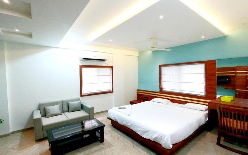 Hotel United House Shirdi Buitenkant foto