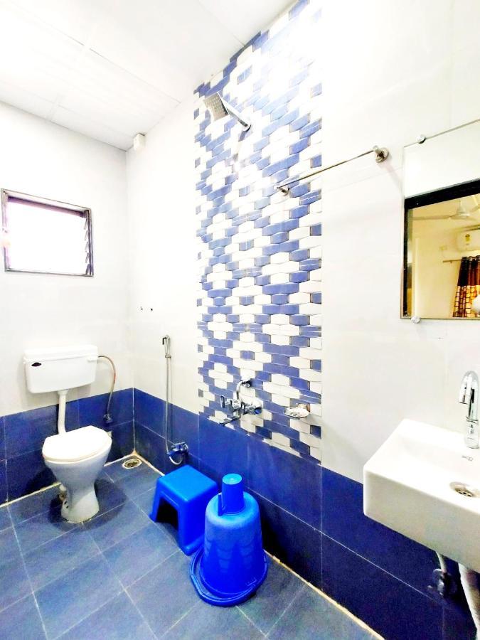 Hotel United House Shirdi Buitenkant foto